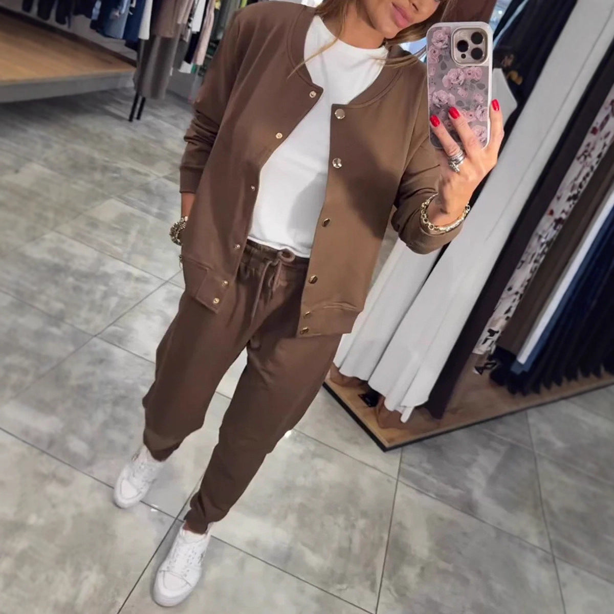 🧥🌙 【Camiseta + Pantalón】Cómodo y elegante, con una comodidad excepcional: ¡el conjunto informal de sudadera y chaqueta ya está disponible! 💃