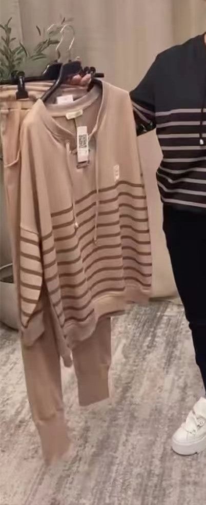 🔥【Blusa + pantalones】Nuevos modelos con descuentos de hasta el 49 % 🔥✨ Chándal de dos piezas con cordones🐏