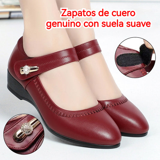 🏆👡【35-41】Zapatos de piel suave con suela blanda y tacón de cuña antideslizantes para madres